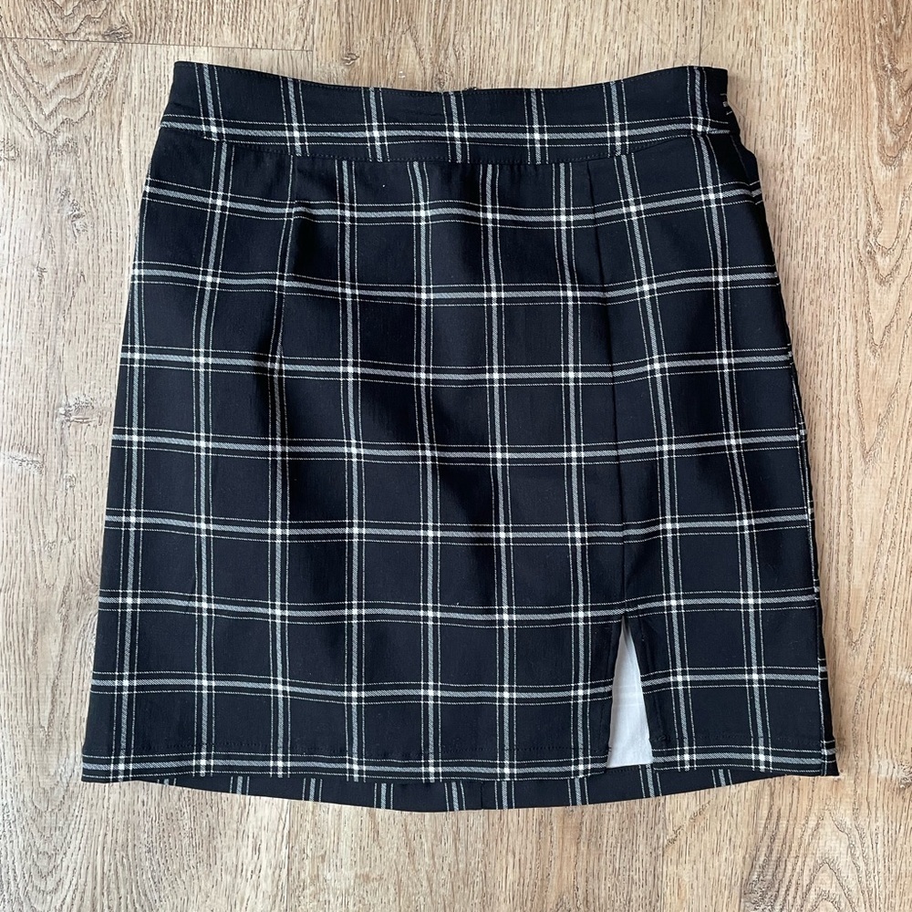 Garage Black White Plaid Mini Skirt XS Preppy Schoolgirl Grunge with Front Slit